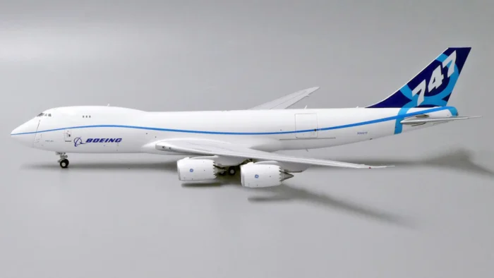 ماکت هواپیما بویینگ 747/8F مقیاس 1:400 (1)