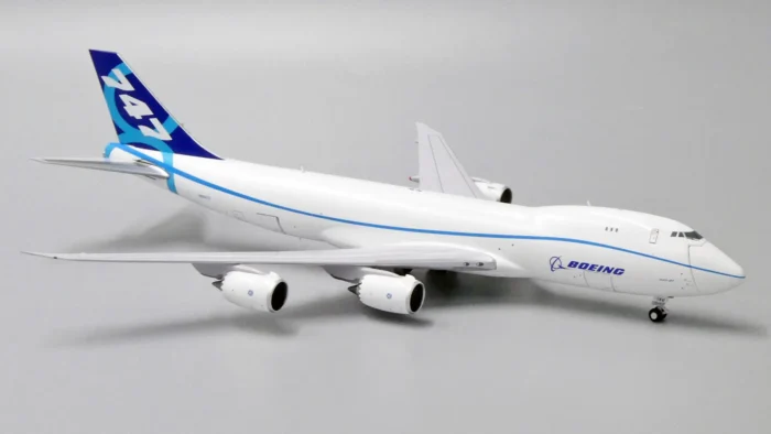 ماکت هواپیما بویینگ 747/8F مقیاس 1:400 (12)