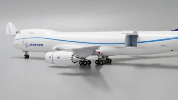 ماکت هواپیما بویینگ 747/8F مقیاس 1:400 (7)