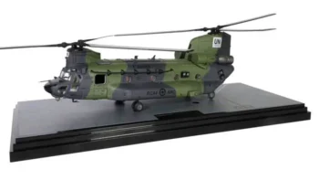 ماکت هلیکوپتر بویینگ چینوک Ch-147F 1:72 (3)