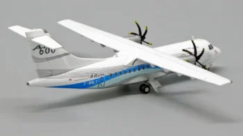 ماکت هواپیما ای تی آر House Colors ATR42-600 (2)