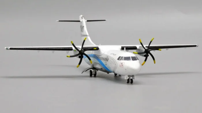 ماکت هواپیما ای تی آر House Colors ATR42-600 (3)