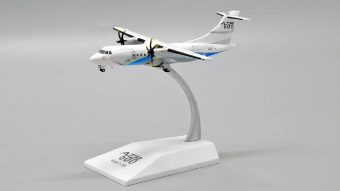 ماکت هواپیما ای تی آر House Colors ATR42-600 (8)