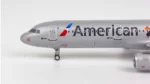 ماکت هواپیما ایرباس A321-200 هواپیمایی امریکن (1)