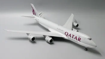 ماکت هواپیما بویینگ 747/8F هواپیمایی قطر Cargo A7-BGB (3)
