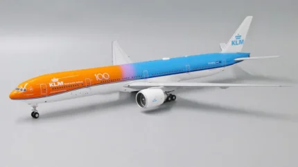 ماکت هواپیما بویینگ 777/300ER KLM Orange Pride 100 Years (1)