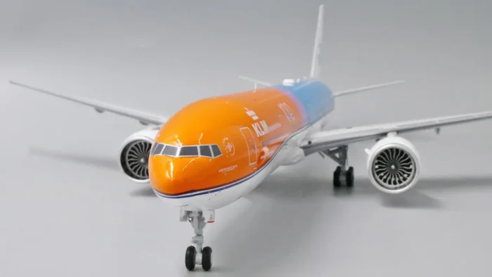 ماکت هواپیما بویینگ 777/300ER KLM Orange Pride 100 Years (10)