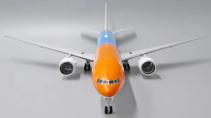 ماکت هواپیما بویینگ 777/300ER KLM Orange Pride 100 Years (7)