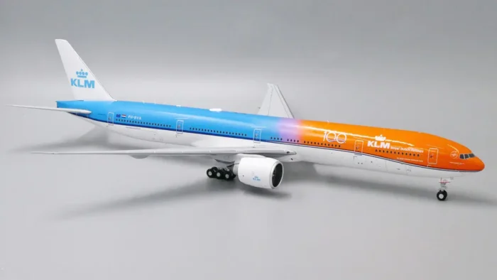 ماکت هواپیما بویینگ 777/300ER KLM Orange Pride 100 Years (8)
