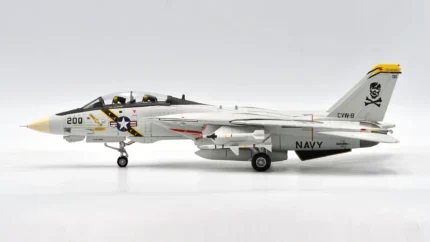 ماکت هواپیما کالیبر وینگز Grumman F-14A Tomcat Jolly Rogers نیرو دریایی آمریکا (6)