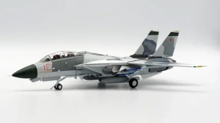 ماکت هواپیما کالیبر وینگز Grumman F14A Tomcat نیرو دریایی آمریکا (5)