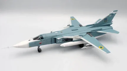 ماکت هواپیما سوخو کالیبر وینگز Su-24M شمشیرباز اوکراین (1)