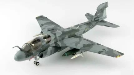 ماکت هواپیما هابی مستر Grumman EA-6B Prowler میدان هوایی افغانستان (3)