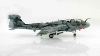 ماکت هواپیما هابی مستر Grumman EA-6B Prowler میدان هوایی افغانستان (6)