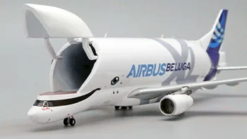 ماکت هواپیما ایرباس A330-743L نهنگ XL حمل و نقل بین المللی (2)