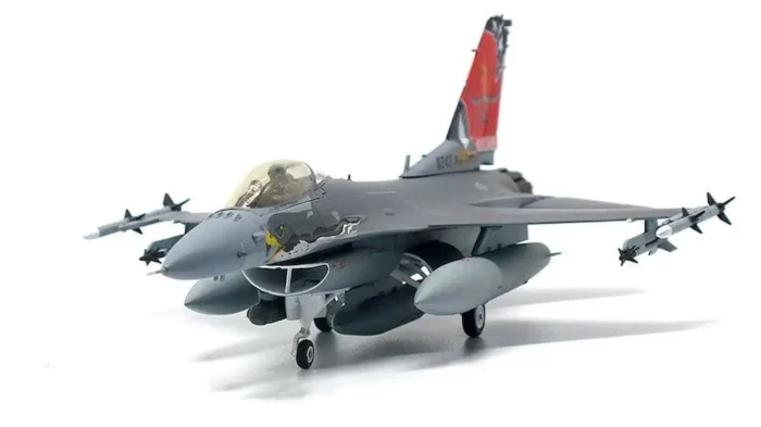 ماکت هواپیما جی سی وینگز F-16C Fighting Falcon گارد ملی نیروی هوایی آمریکا (1)