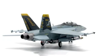 ماکت هواپیما جی سی وینگز F18F Super Hornet نیروی دریایی آمریکا (1)
