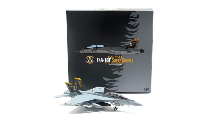 ماکت هواپیما جی سی وینگز F18F Super Hornet نیروی دریایی آمریکا (4)