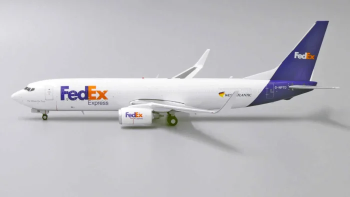 ماکت هواپیما جی سی وینگز FedEx Express B737-800 (12)