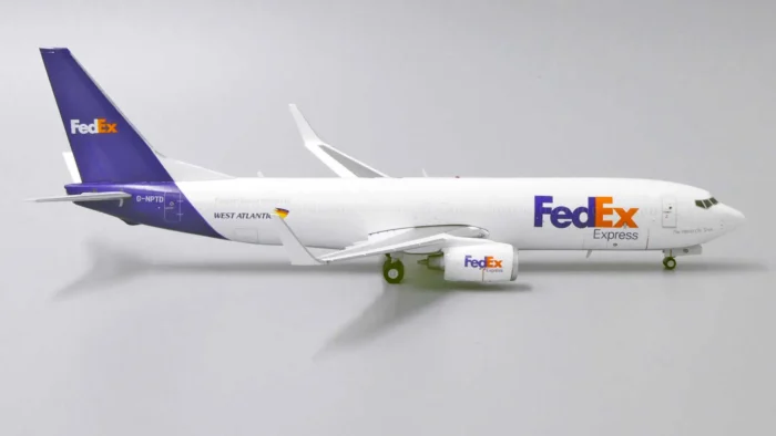 ماکت هواپیما جی سی وینگز FedEx Express B737-800 (13)