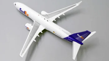 ماکت هواپیما جی سی وینگز FedEx Express B737-800 (5)