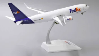 ماکت هواپیما جی سی وینگز FedEx Express B737-800 (7)