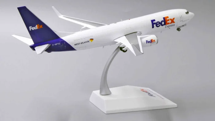 ماکت هواپیما جی سی وینگز FedEx Express B737-800 (7)