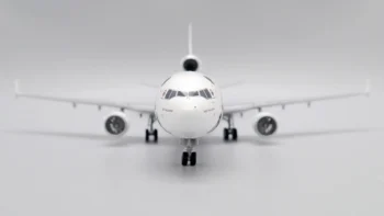 ماکت هواپیما جی سی وینگز FedEx Panda Express McDonnell Douglas (1)