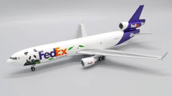 ماکت هواپیما جی سی وینگز FedEx Panda Express McDonnell Douglas (11)