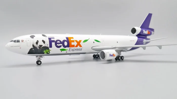 ماکت هواپیما جی سی وینگز FedEx Panda Express McDonnell Douglas (16)