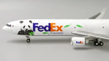 ماکت هواپیما جی سی وینگز FedEx Panda Express McDonnell Douglas (4)