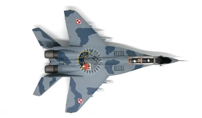 ماکت هواپیما میگ 29UB Fulcrum نیروی هوایی لهستان (8)