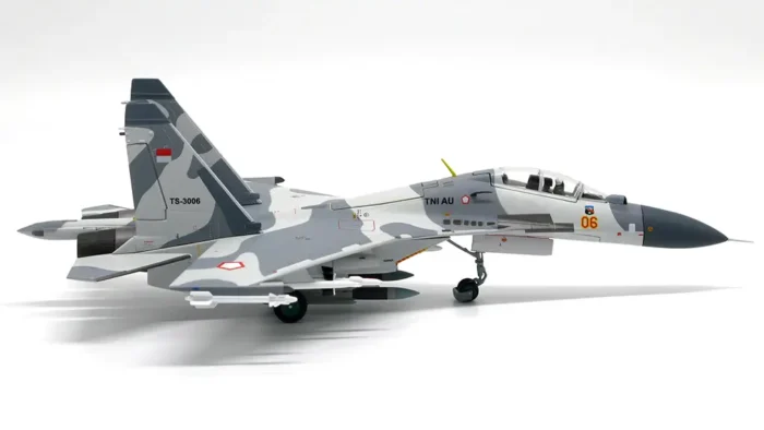 ماکت هواپیما سوخو جی سی وینگز SU-30 MK Flanker-C نیروی هوایی اندونزی (3)