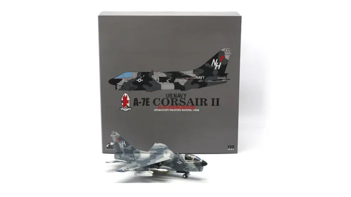 ماکت هواپیما جی سی وینگز A-7E Corsair II نیروی دریایی آمریکا (7)
