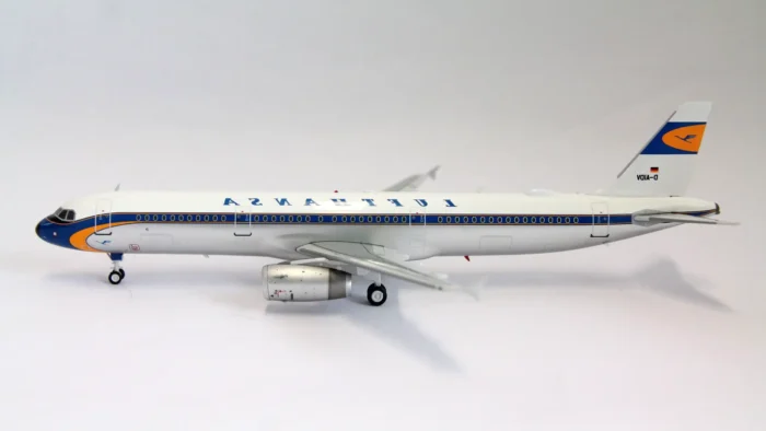 ماکت هواپیما ایرباس A321-231 هواپیمایی لوفت هانزا (5)
