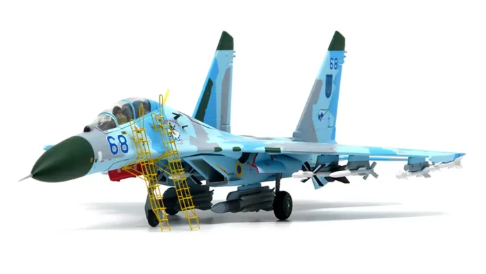 ماکت هواپیما سوخو SU-27UB Flanker-B نیرو هوایی اوکراین (2)