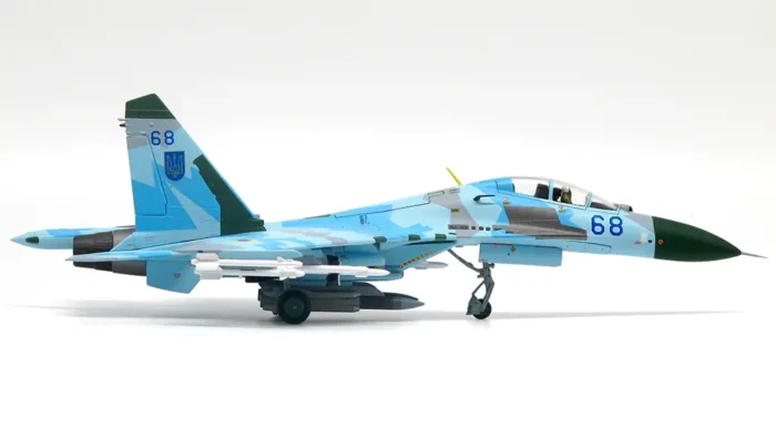 ماکت هواپیما سوخو SU-27UB Flanker-B نیرو هوایی اوکراین (3)