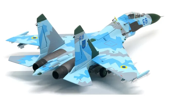 ماکت هواپیما سوخو SU-27UB Flanker-B نیرو هوایی اوکراین (6)