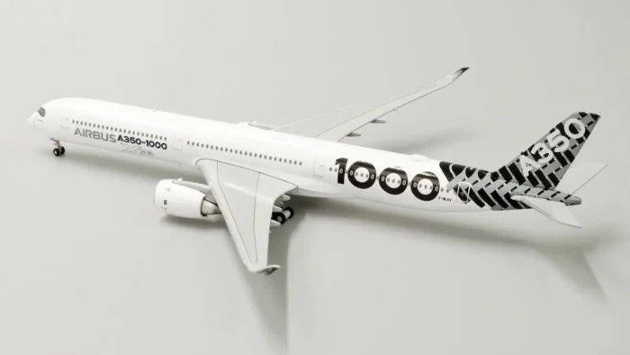 ماکت هواپیما ایرباس House Color A350-1000 الیاف کربن (6)