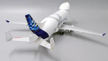ماکت هواپیما ایرباس A330-743L BelugaXL حمل و نقل بین المللی (13)