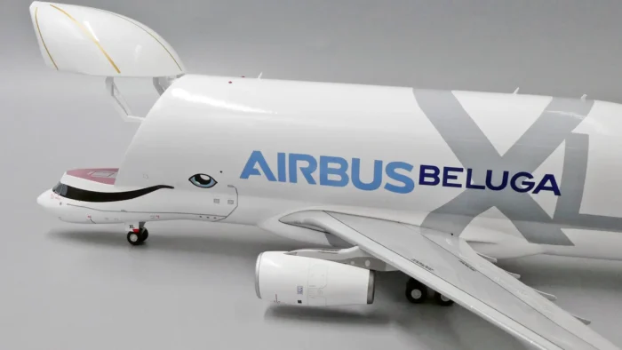 ماکت هواپیما ایرباس A330-743L BelugaXL حمل و نقل بین المللی (2)