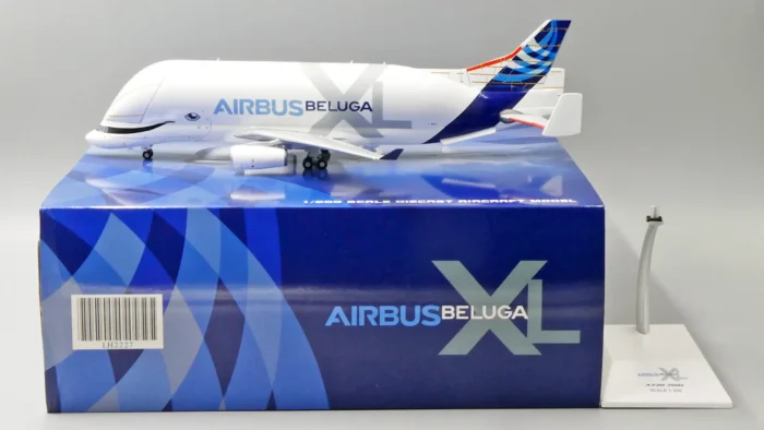 ماکت هواپیما ایرباس A330-743L BelugaXL حمل و نقل بین المللی (5)