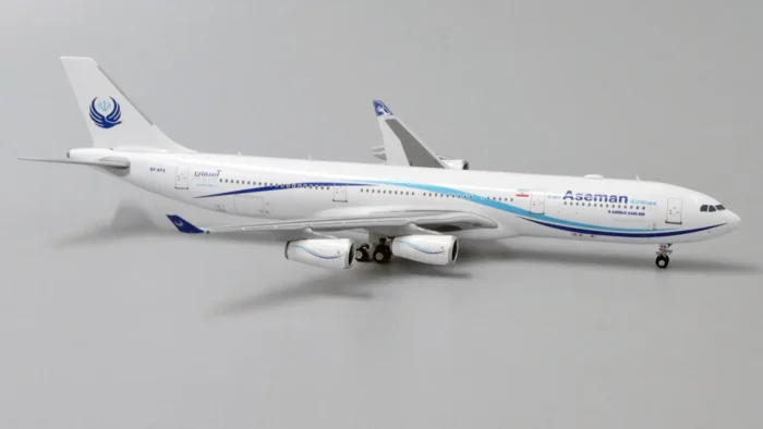 ماکت هواپیما ایرباس A340-300 هواپیمایی آسمان (7)