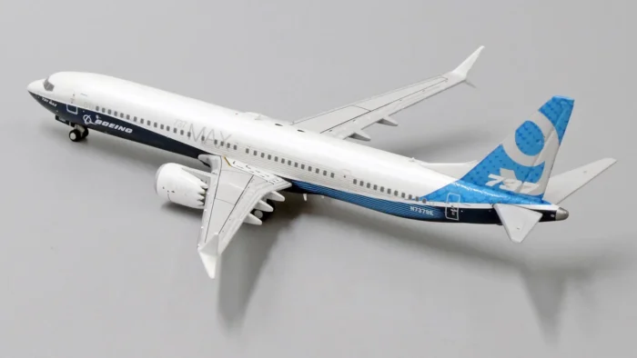 ماکت هواپیما بویینگ 9-737 MAX مدل House Colors (10)