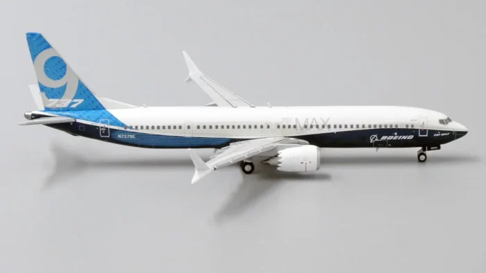 ماکت هواپیما بویینگ 9-737 MAX مدل House Colors (7)