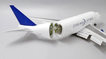 ماکت هواپیما بویینگ 747/400LCF Flap Down جیسی وینگز (4)