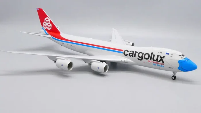 ماکت هواپیما بویینگ 747/8F Cargolux جیسی وینگز (11)