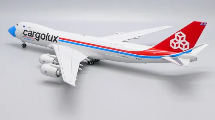 ماکت هواپیما بویینگ 747/8F Cargolux جیسی وینگز (12)
