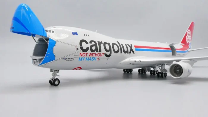 ماکت هواپیما بویینگ 747/8F Cargolux جیسی وینگز (6)