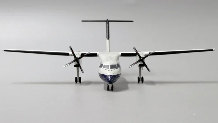 ماکت هواپیما جیسی وینگز Express Bombardier Dash8-Q300 هواپیمایی بریتانیا (4)